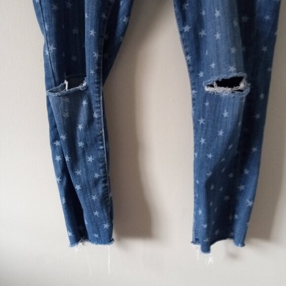 Time&Tru Blue Jeans with Star Design - Picture 2 of 6